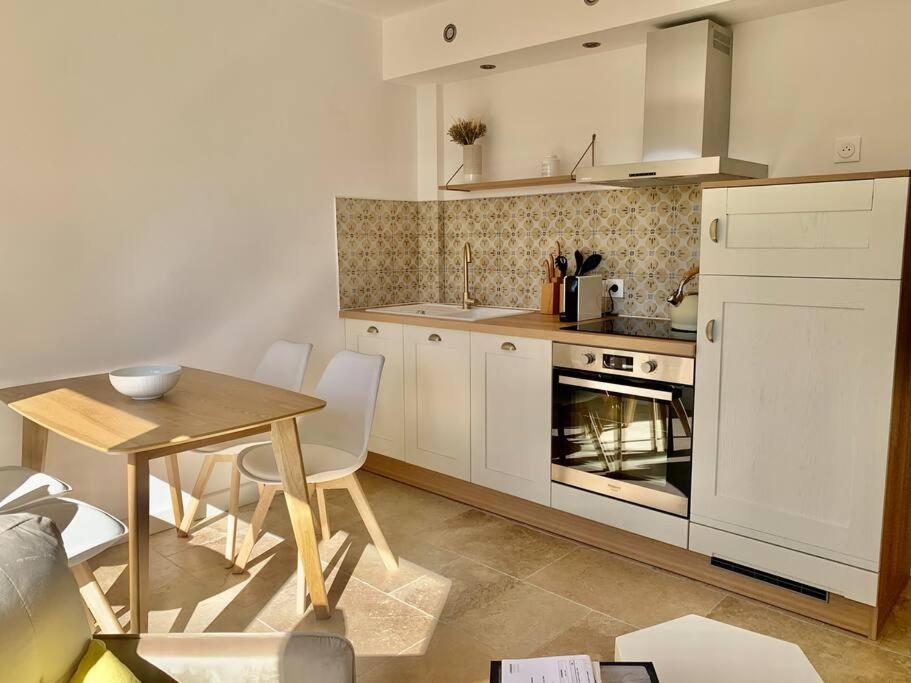 La Reposee, Bas De Villa En Plein Coeur De Vence Exterior foto